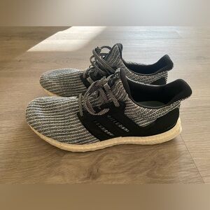 UltraBoost 4.0 DNA 'Grey Black' size 10